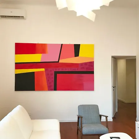 Porta Venezia 1 Apartment *
