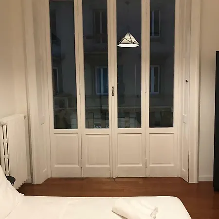 Apartment Porta Venezia 1 *